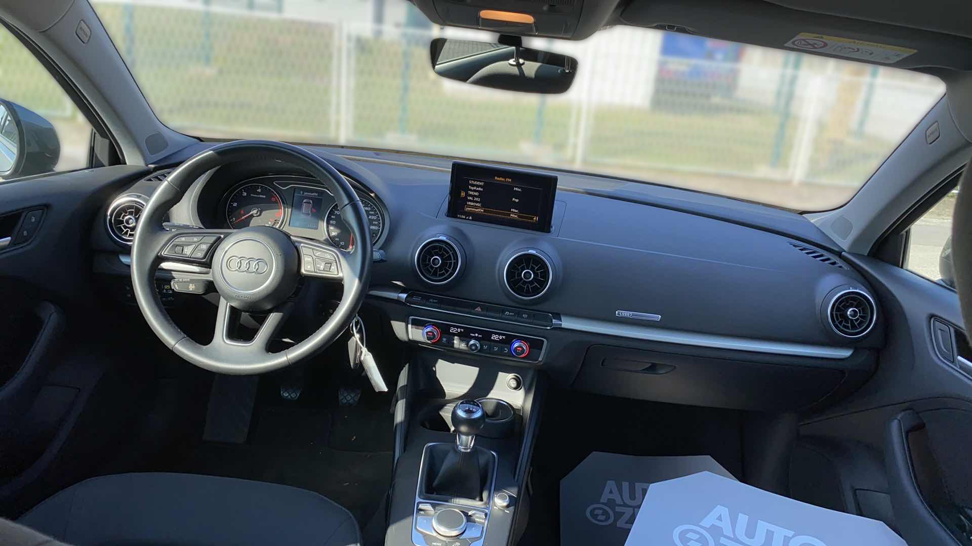 Vehicle gallery image 308