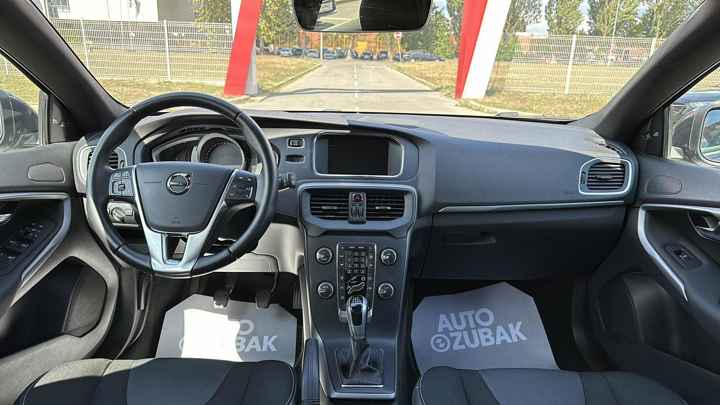 Volvo V40 D2 Momentum