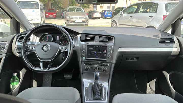 VW e-Golf Highline 5 vrata