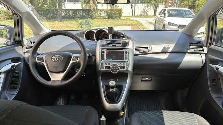 Toyota Verso 2,0 D-4D Family