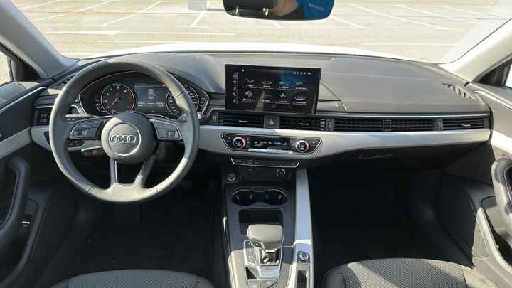 Audi A4 35 TFSI Select S tronic