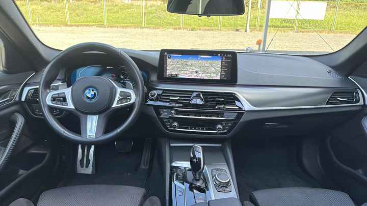 BMW BMW 545e M Sport