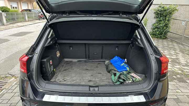 VW T-Roc 1,0 TSI BMT Comfotline 5 vrata