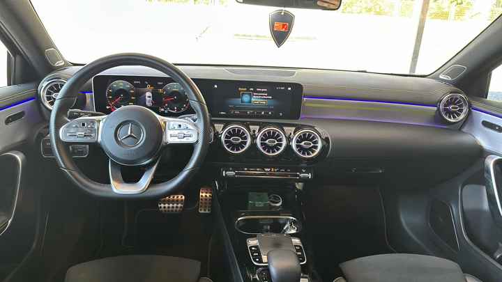 Mercedes-Benz A 220 AMG Line Aut.