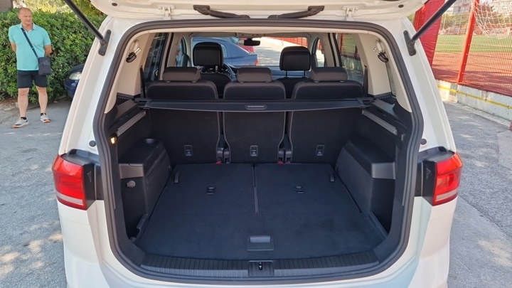 VW Touran 2,0 TDI BMT Comfortline DSG