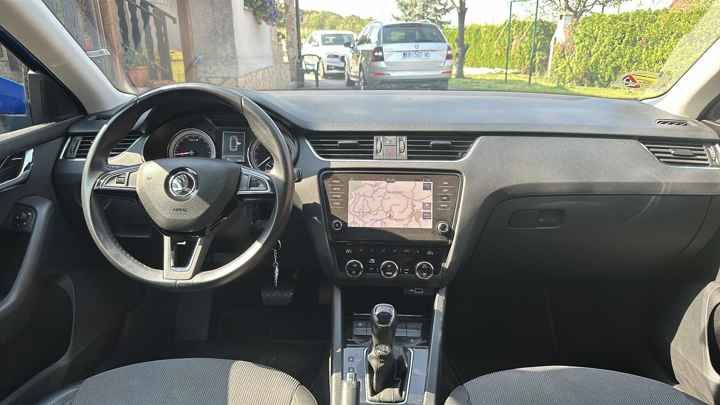 Škoda OCTAVIA COMBI 2.0 TDI DSG 