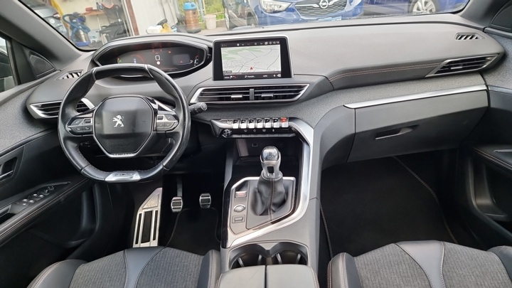 Peugeot PEUGEOT 5008 GT Line PureTech 130ch