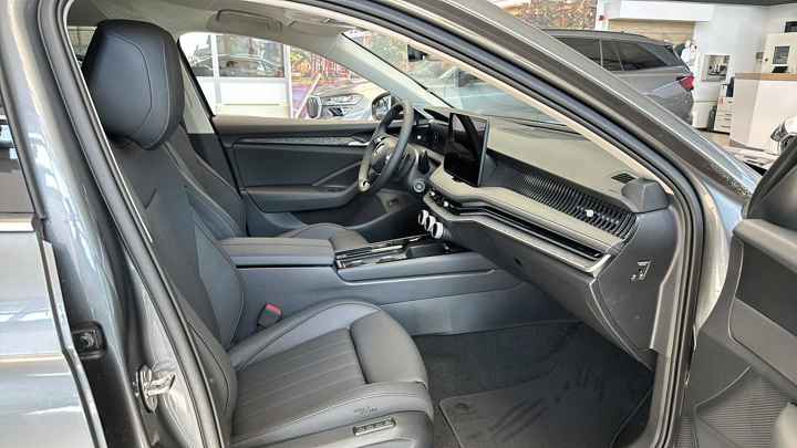 Škoda SUPERB Selection 2.0 TDI DSG