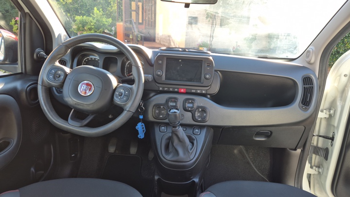 Fiat Panda 1,0 BSG Hybrid Red