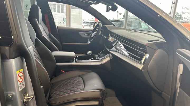 Audi Q8 55 TFSIe quattro tiptronic