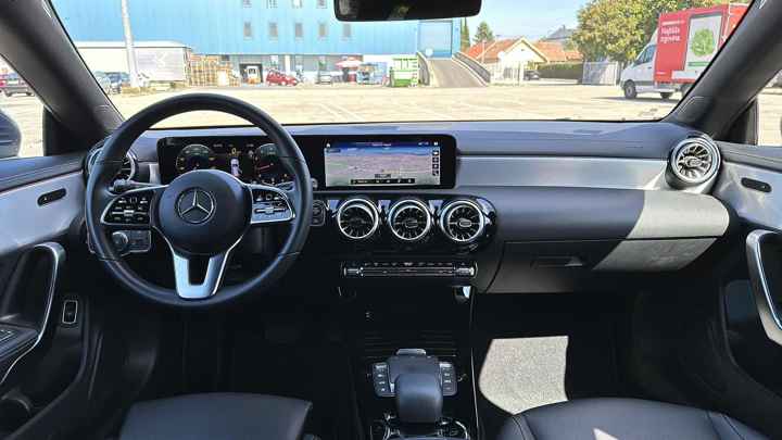 Mercedes-Benz CLA200 Progressive DCT 5 vrata