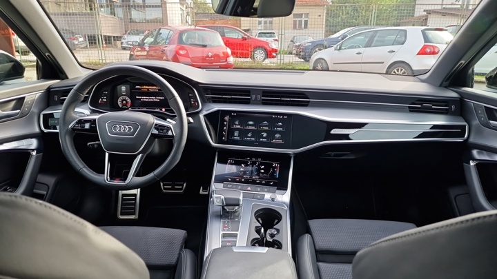 Audi Audi A6 55TFSIe quattro S tronic S line+