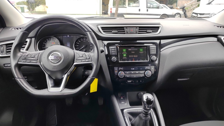 Nissan Qashqai 1,3 DIG-T 140 Tekna