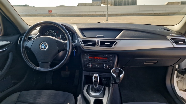 BMW Serija X1  sDrive 18d