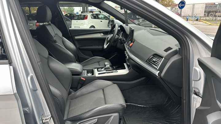 Audi Q5 quattro 40 TDI S tronic