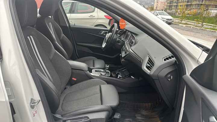 BMW BMW serija 1 , 118D aut. 5 vrata