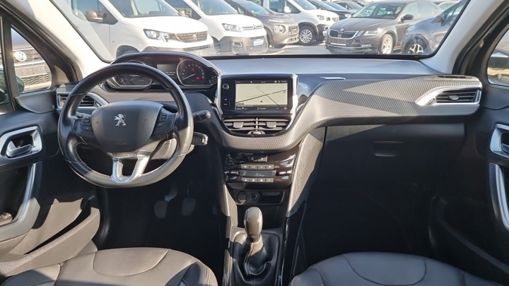 Peugeot 2008 1,2 PureTech 110 Allure