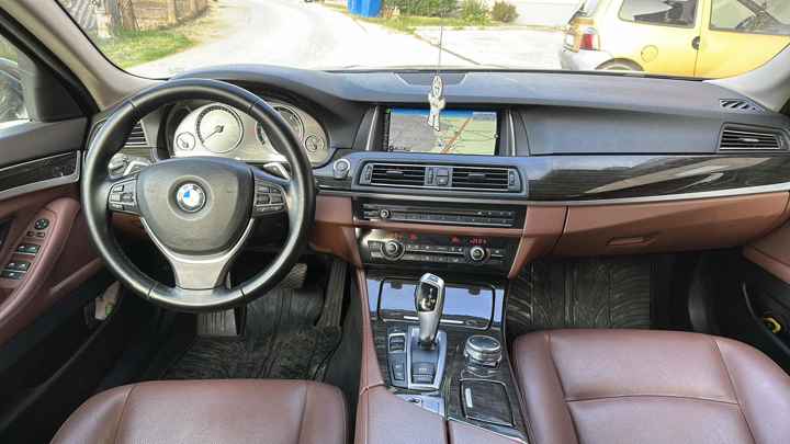 BMW BMW serija 5 530D X-drive Luxury