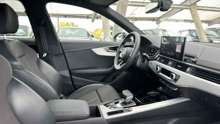 Audi A4 35 TDI S LINE+