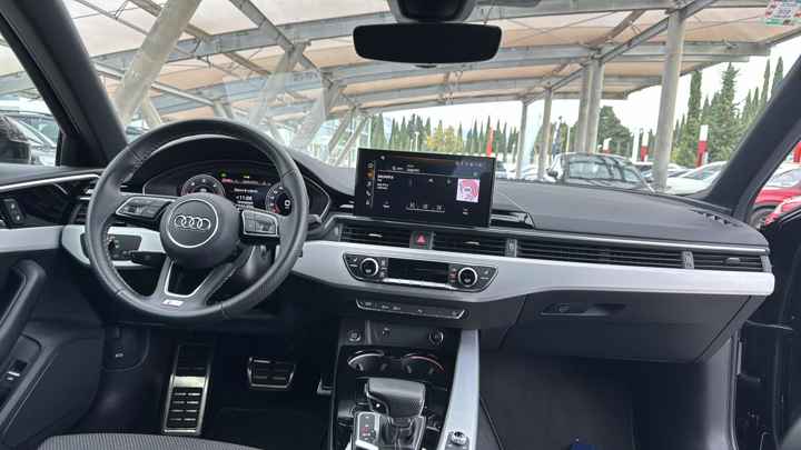 Audi A4 35 TDI S LINE+