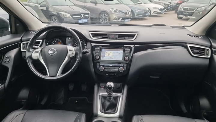 Nissan Qashqai 1,2 DIG-T Tekna