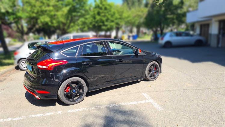 Used 69390 - Ford Focus Focus 2,0 TDCi ST Line Red&Black Edition cars