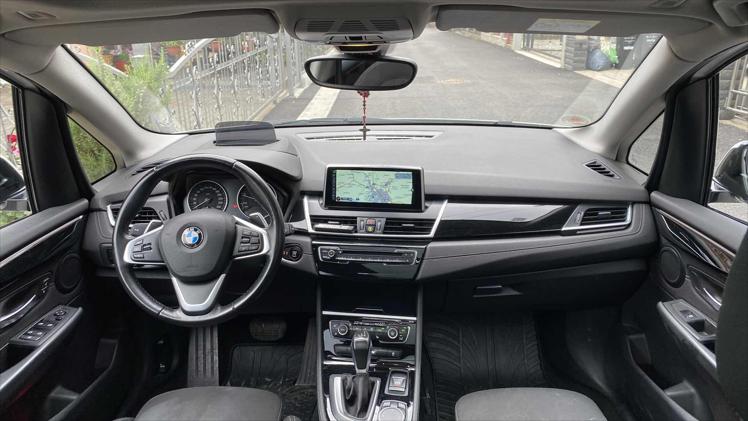 BMW Serija 2 218d Tourer Sport Aut. 5 vrata