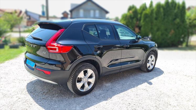 Rabljeni automobil na prodaju iz oglasa 70465 - Volvo XC40 XC40 T3 Momentum Pro Aut.