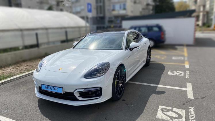 Rabljeni automobil na prodaju iz oglasa 71642 - Porsche Panamera Panamera 4 E-Hybrid Executive PDK