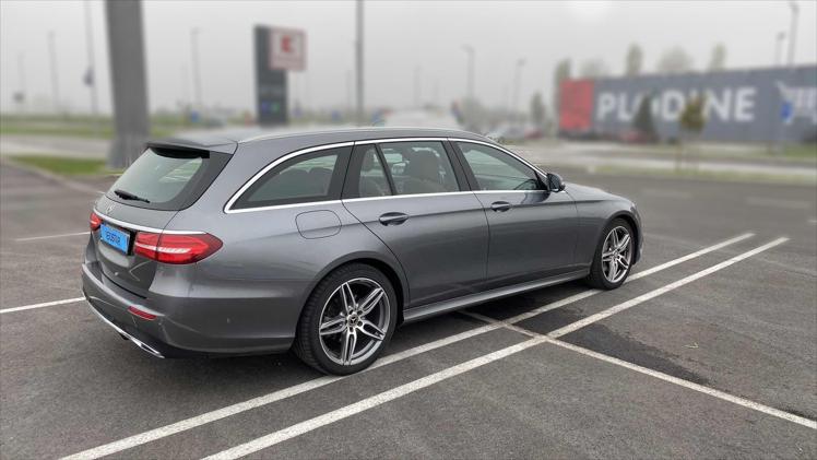 Rabljeni automobil na prodaju iz oglasa 73243 - Mercedes-Benz E-Klasa E 220 d T AMG Line Aut.