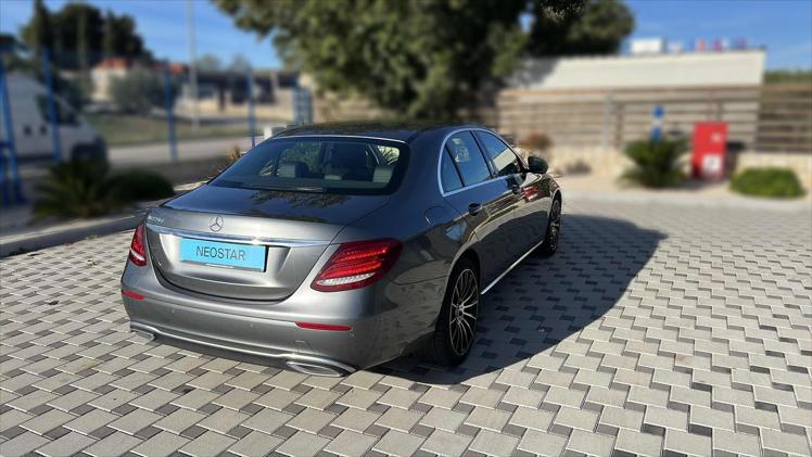 Mercedes-Benz E 220 d Aut.