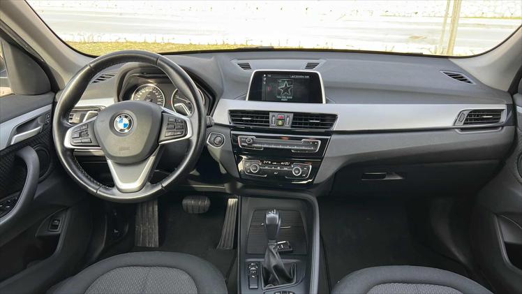 BMW X1 SDrive 18d