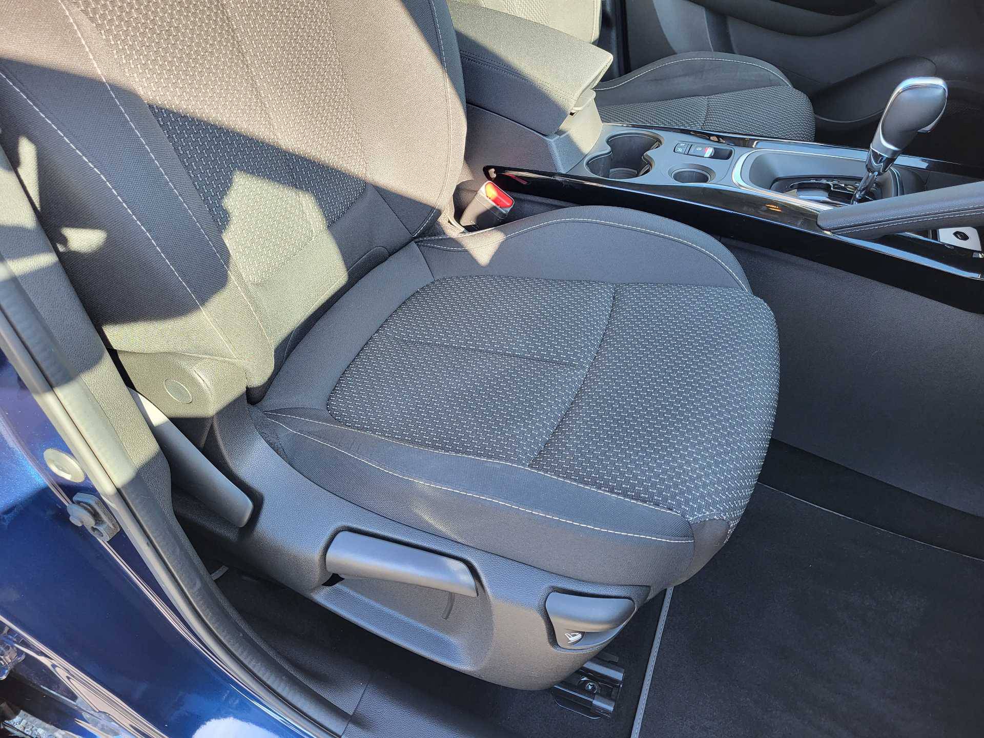 Height adjustable seats