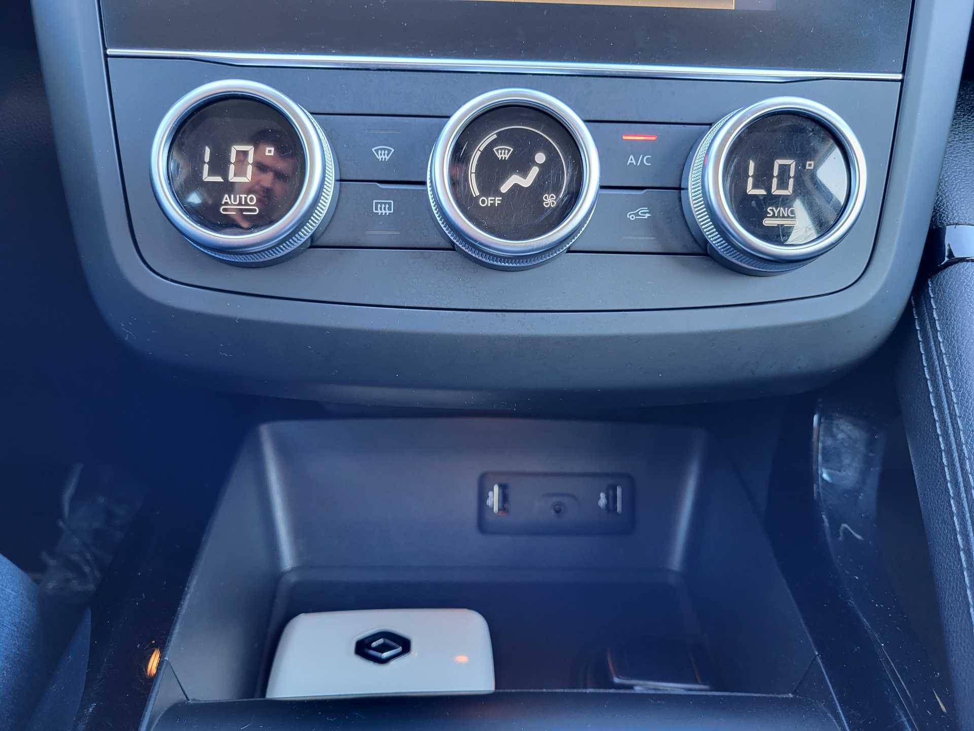 Automatic air conditioning