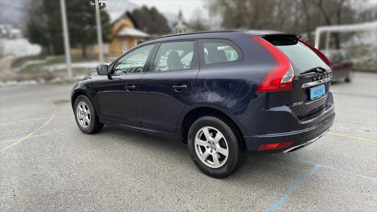 Volvo XC60 FWD D4 Momentum Geartronic