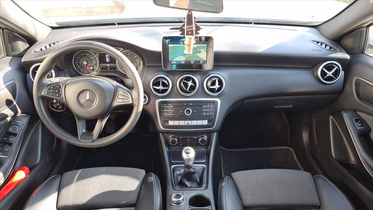 Mercedes-Benz A 180 d