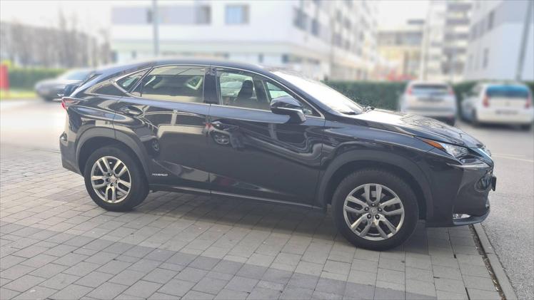 Lexus NX 300h 