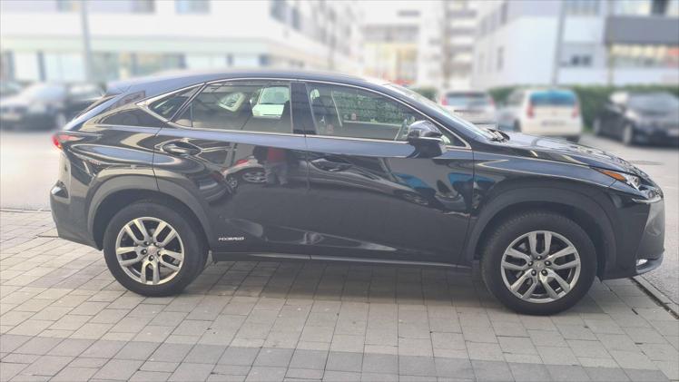 Lexus NX 300h 