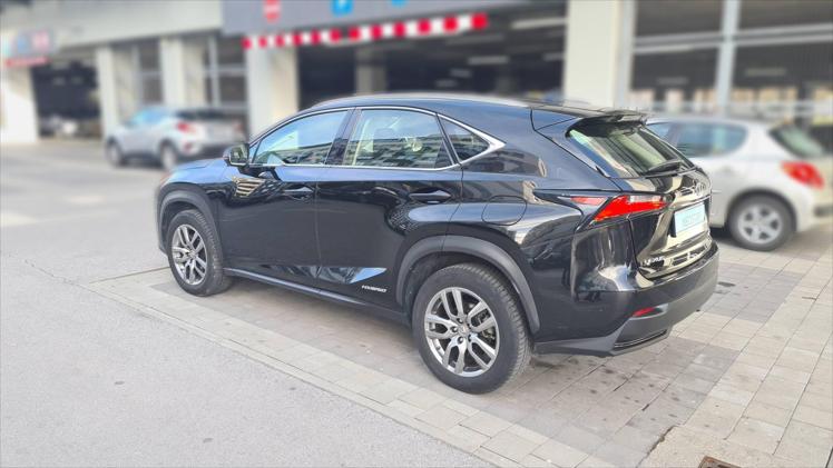 Lexus NX 300h 