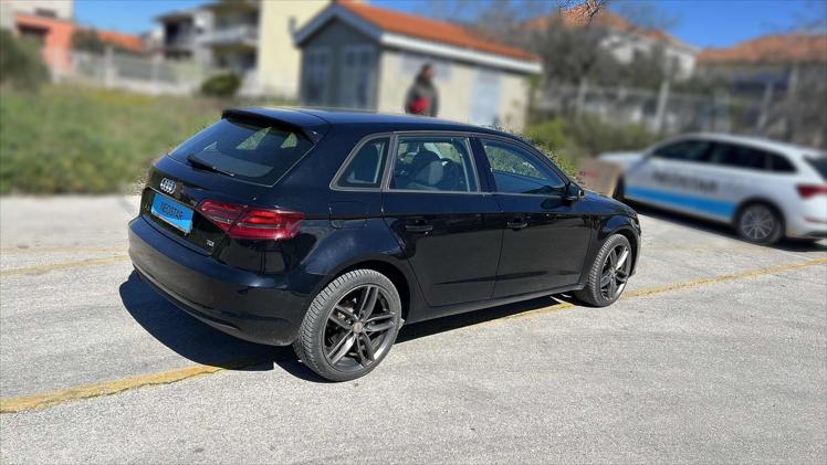 Rabljeni automobil na prodaju iz oglasa 77684 - Audi A3 A3 Sportback 1,6 TDI Ambiente S-tronic