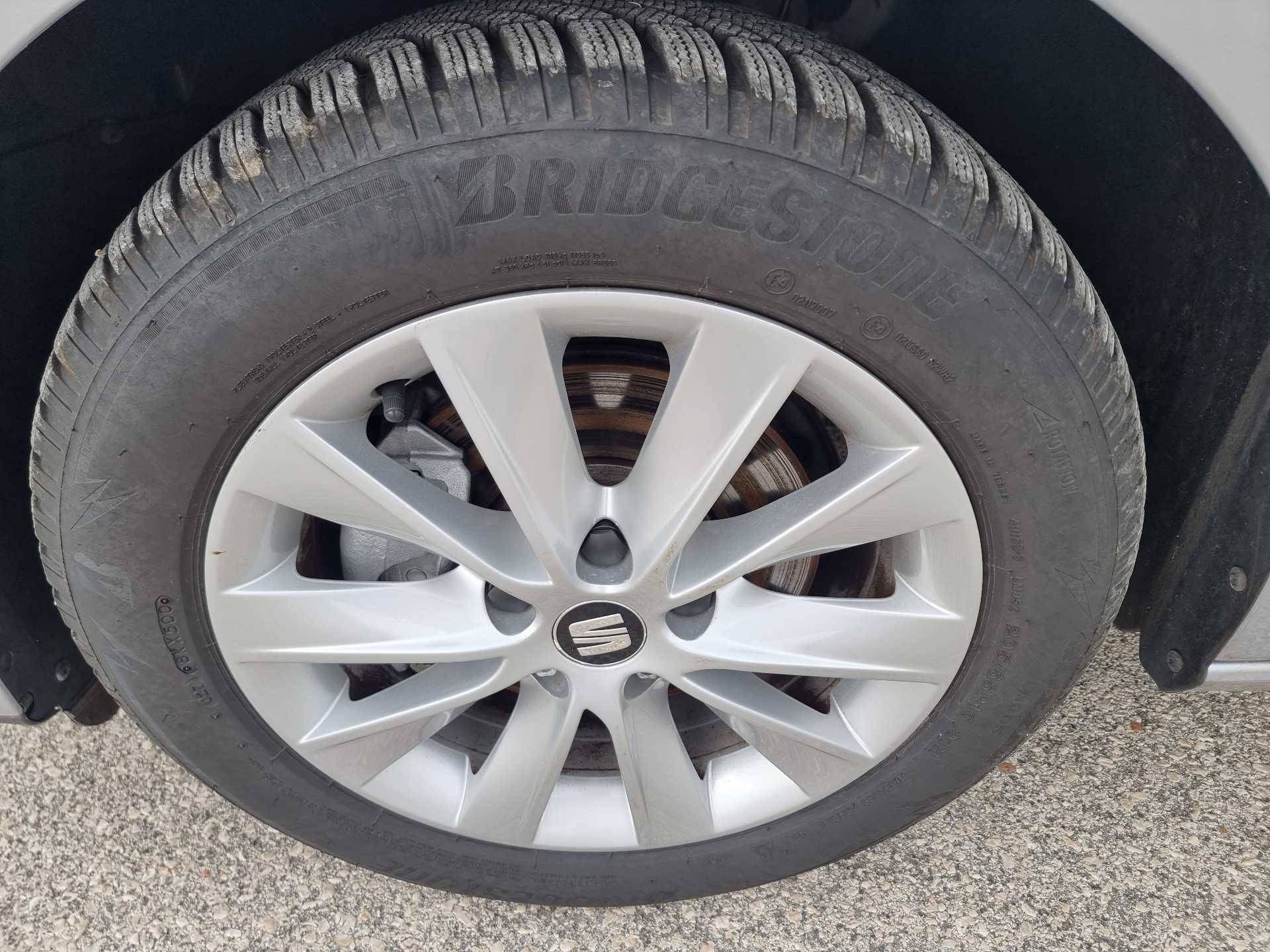 Alloy wheels
