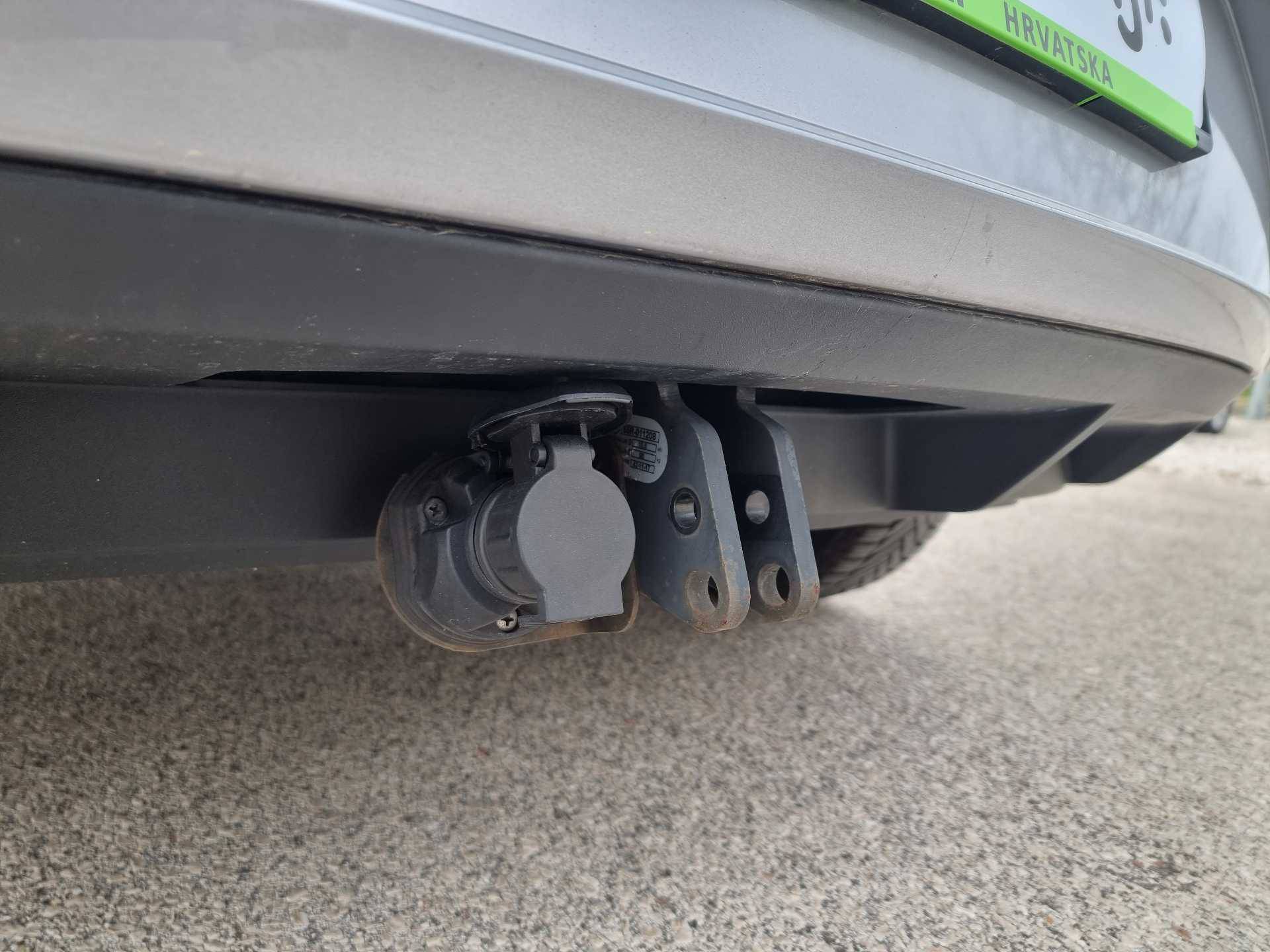Tow hook