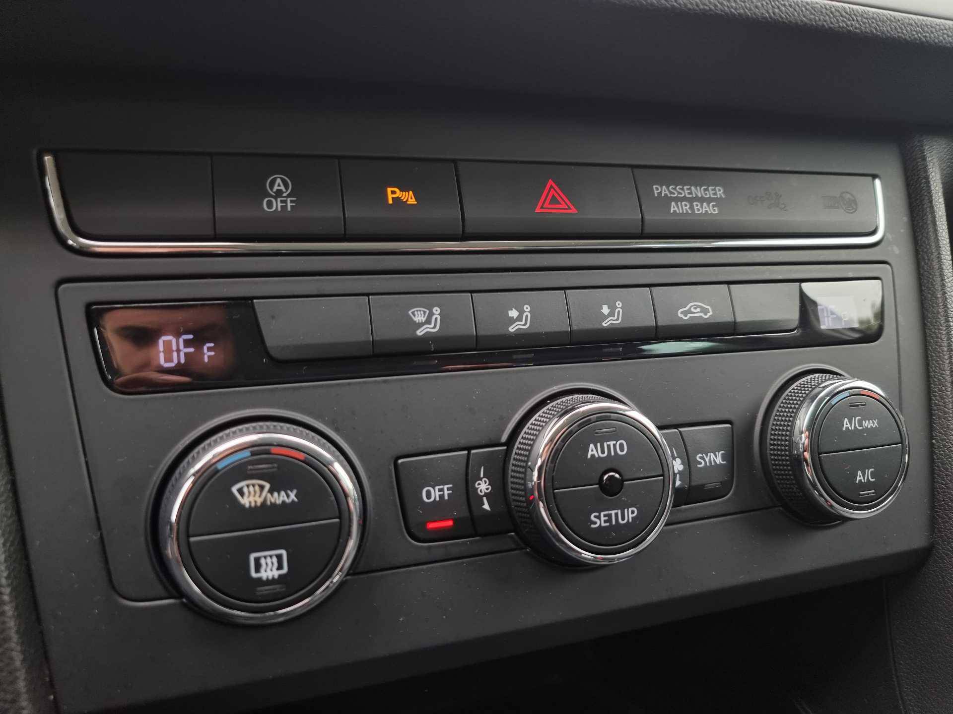 Automatic air conditioning