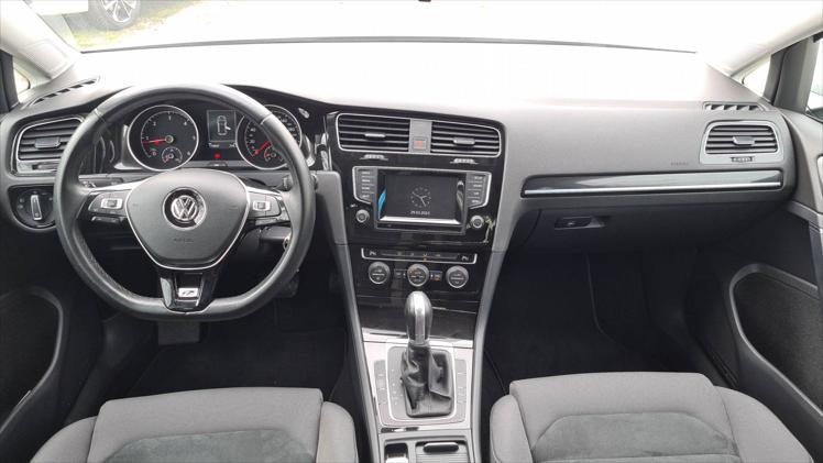 VW Golf 2,0 TDI BMT Highline DSG