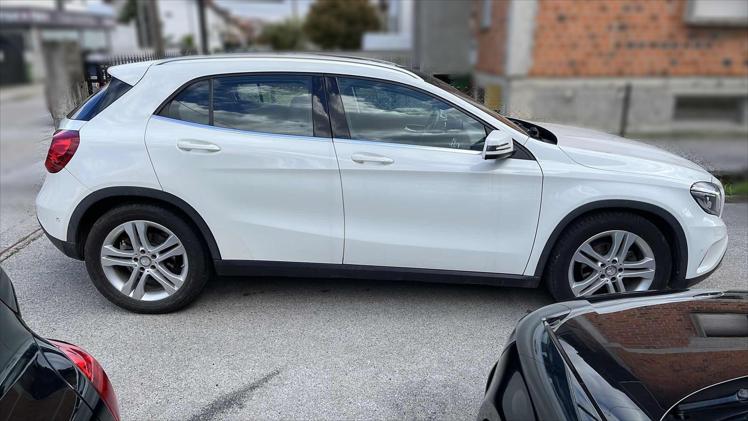 Mercedes-Benz GLA 200 d 4MATIC Urban Aut.