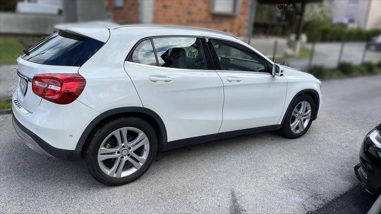 Mercedes-Benz GLA 200 d 4MATIC Urban Aut.