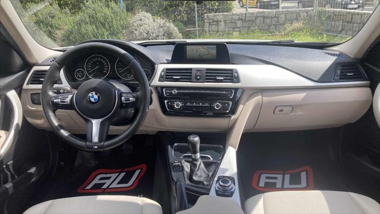 BMW 318d Touring Advantage