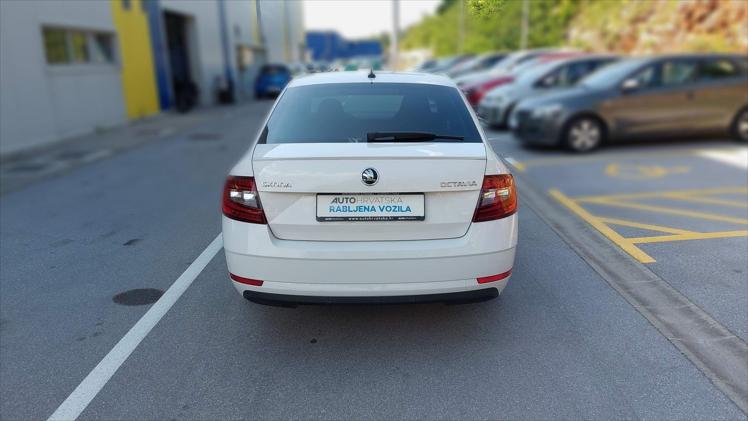 Škoda Octavia 1,6 TDI Style DSG