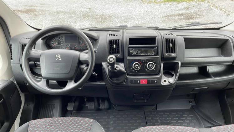 Peugeot Boxer 330 L1H1 2,0 BlueHDI 110 Comfort