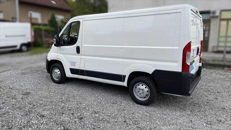 Peugeot Boxer 330 L1H1 2,0 BlueHDI 110 Comfort